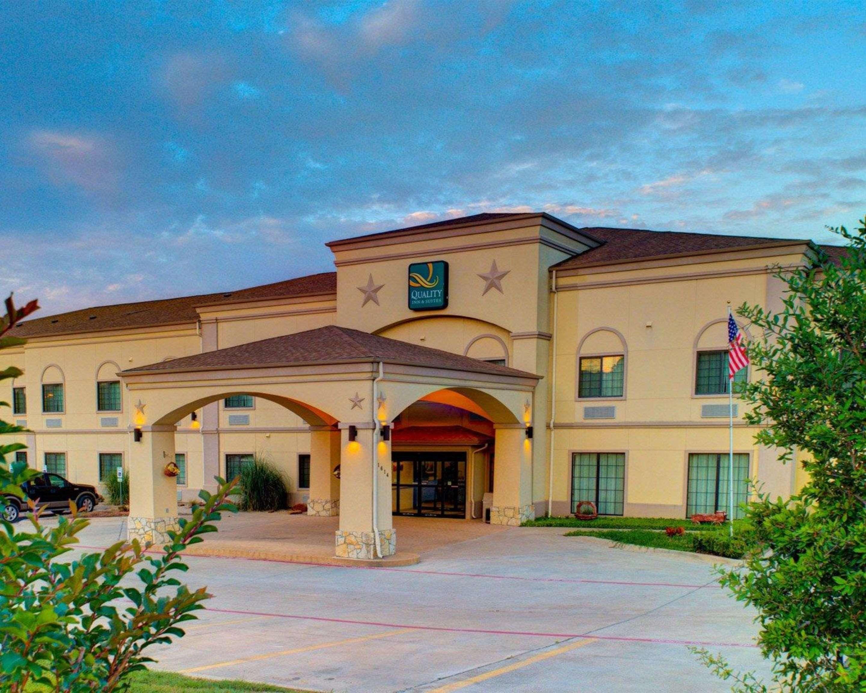 Quality Inn & Suites - Glen Rose Exterior foto